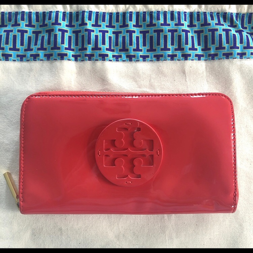 Tory Burch patent leather wallet coral peach color
